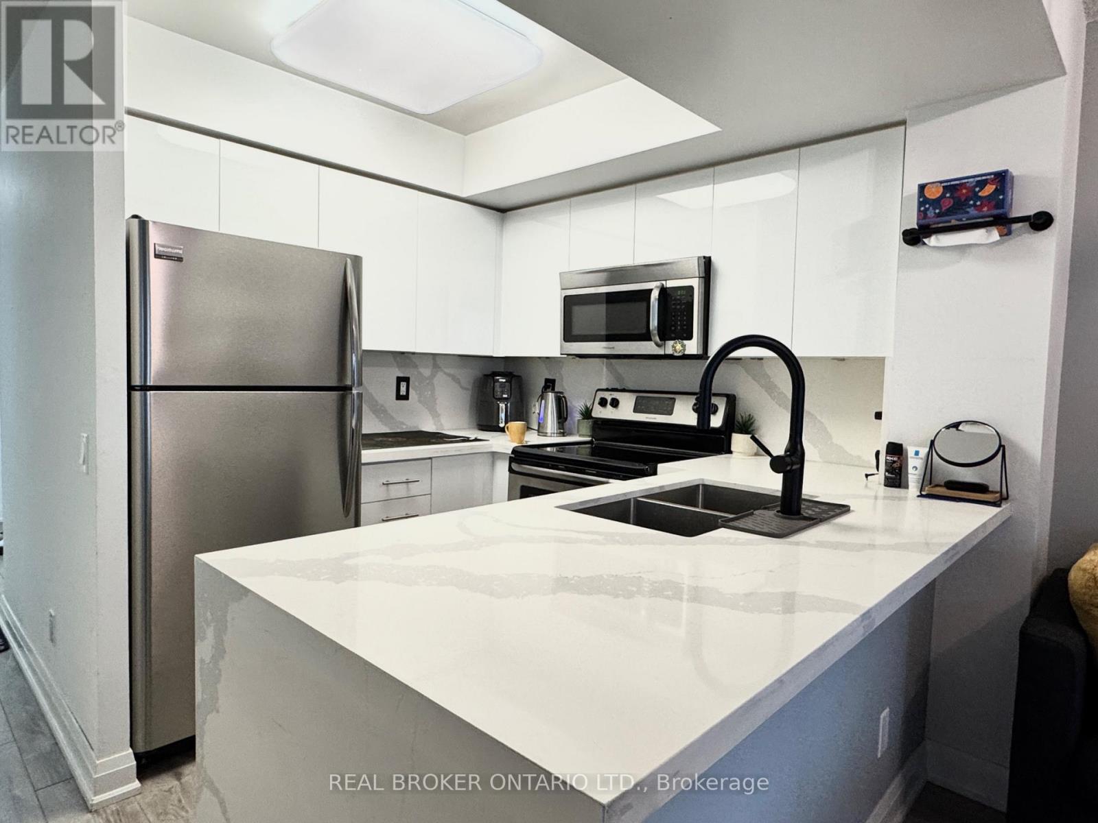 1203 - 28 Harrison Garden Boulevard, Toronto, Ontario  M2N 7B5 - Photo 2 - C12647556