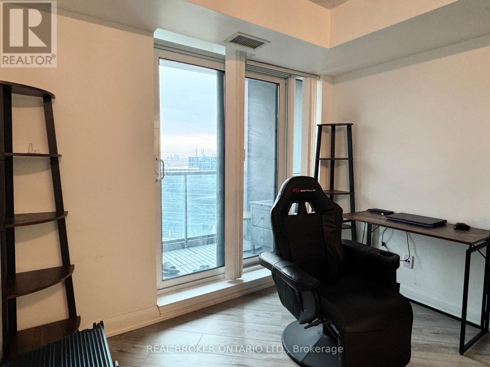 1203 - 28 Harrison Garden Boulevard, Toronto, Ontario  M2N 7B5 - Photo 4 - C12647556