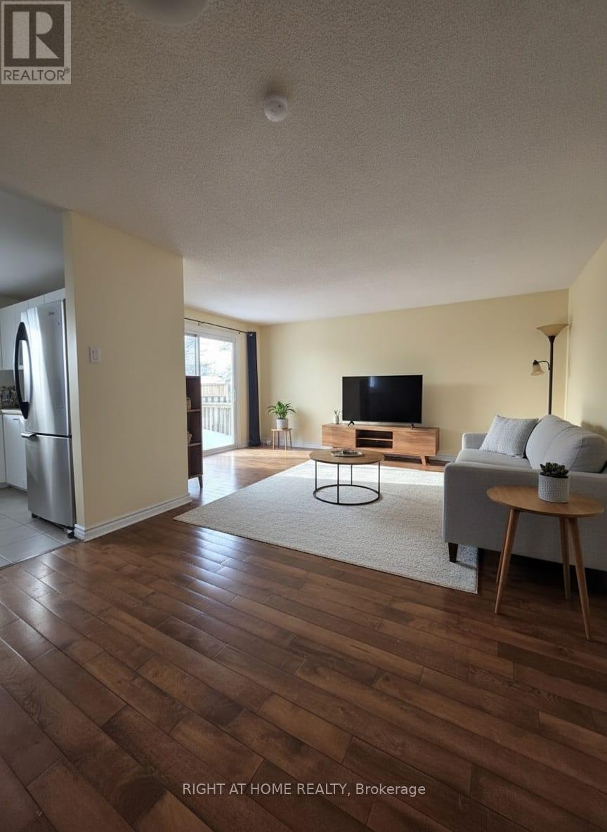 75 Corbett Drive, Barrie (Grove East), Ontario  L4M 5V5 - Photo 6 - S12647554