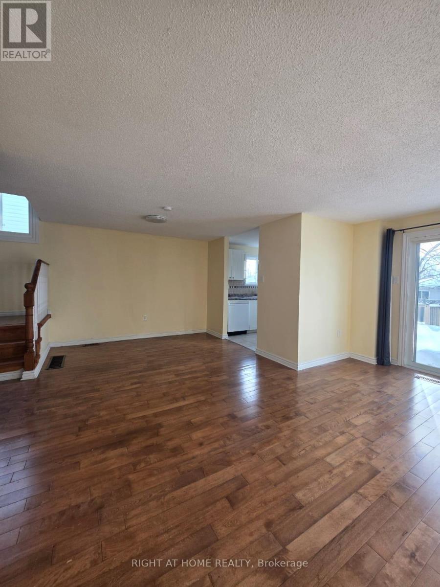 75 Corbett Drive, Barrie (Grove East), Ontario  L4M 5V5 - Photo 8 - S12647554