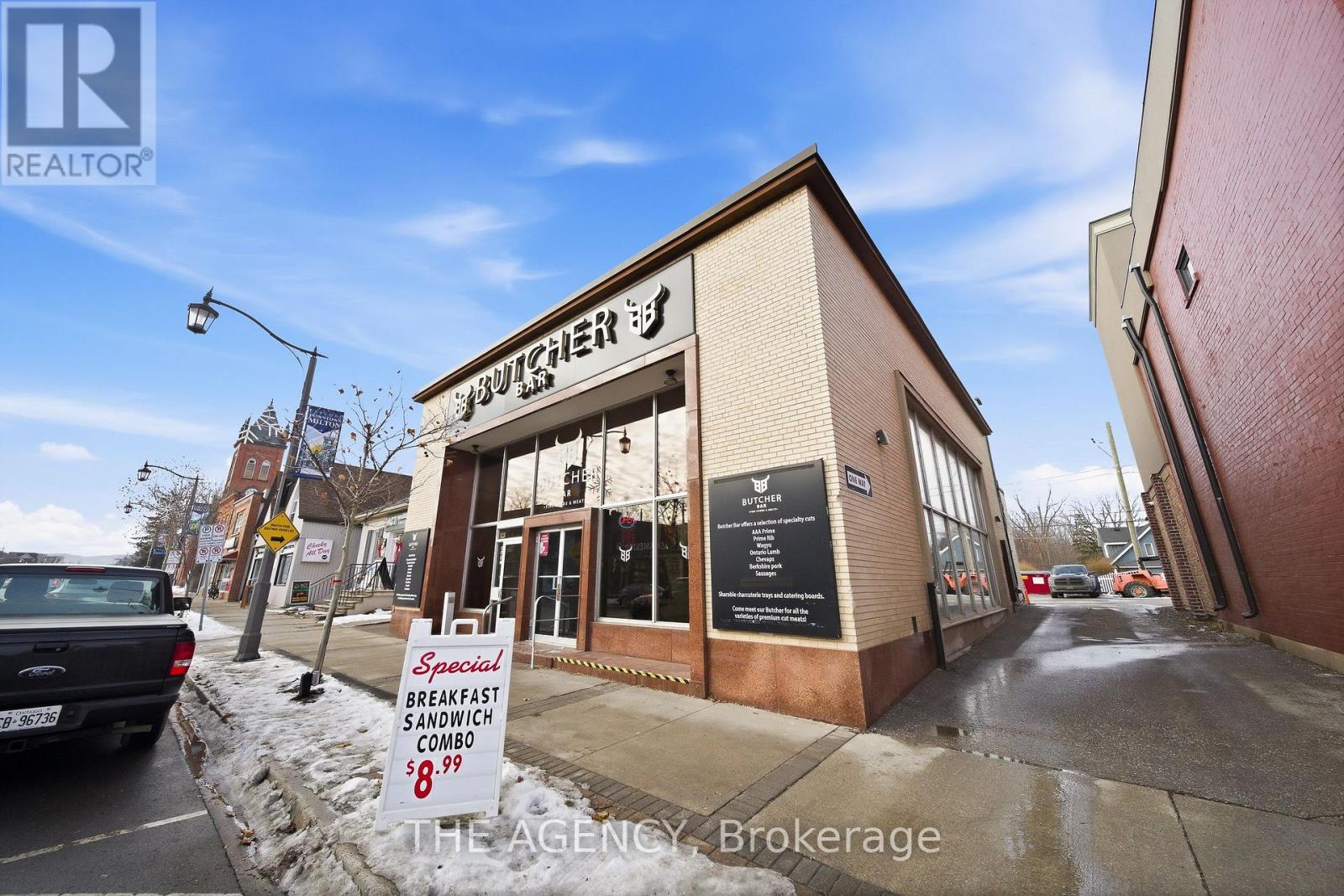 147 Main Street E, Milton, Ontario  L9T 1N7 - Photo 5 - W12646364