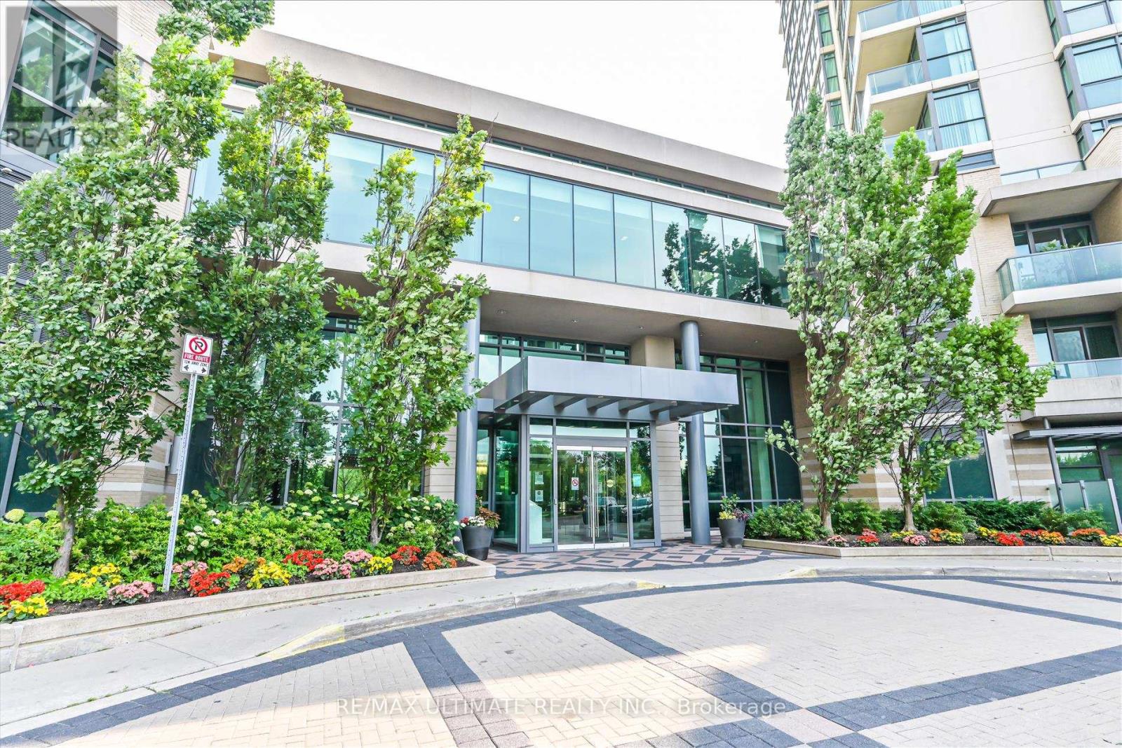 1403 - 235 Sherway Gardens Road S, Toronto, Ontario  M9C 0A2 - Photo 3 - W12647534