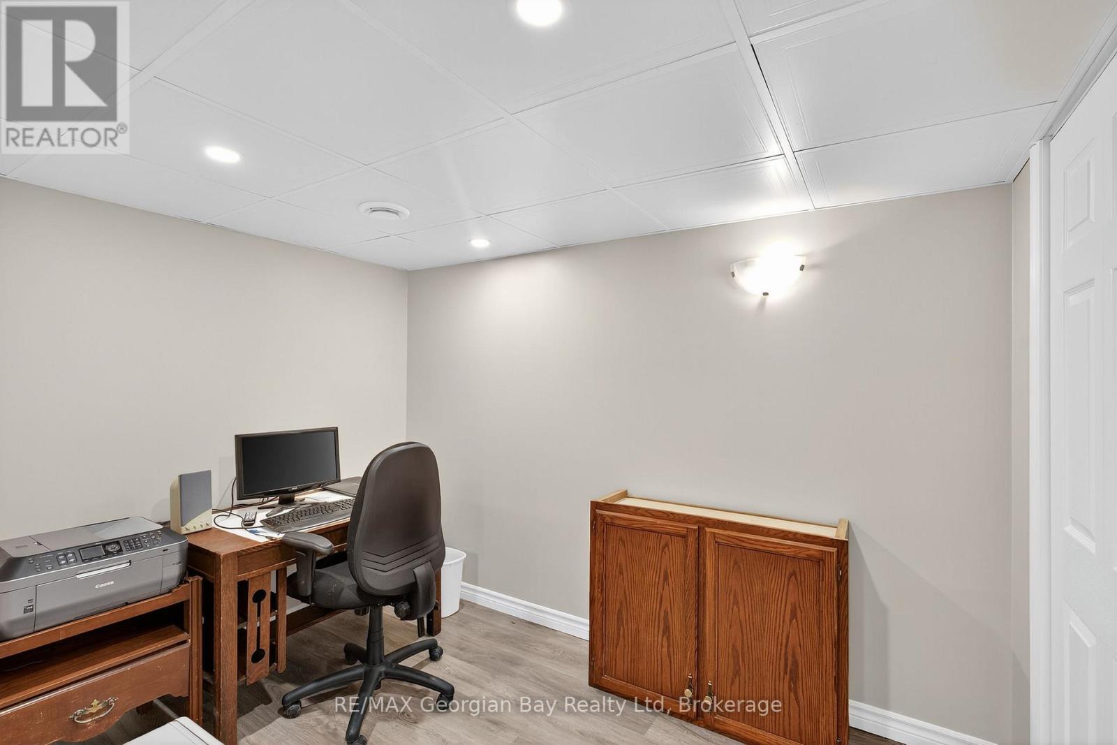 56 Becketts Side Road, Tay, Ontario  L0K 2C0 - Photo 33 - S12452072