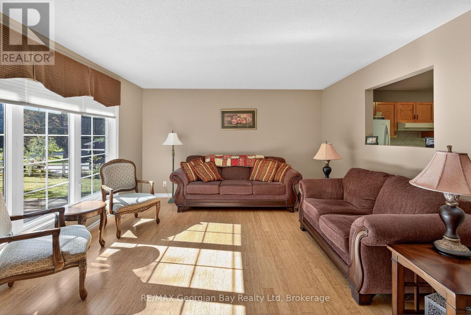 56 Becketts Side Road, Tay, Ontario  L0K 2C0 - Photo 6 - S12452072