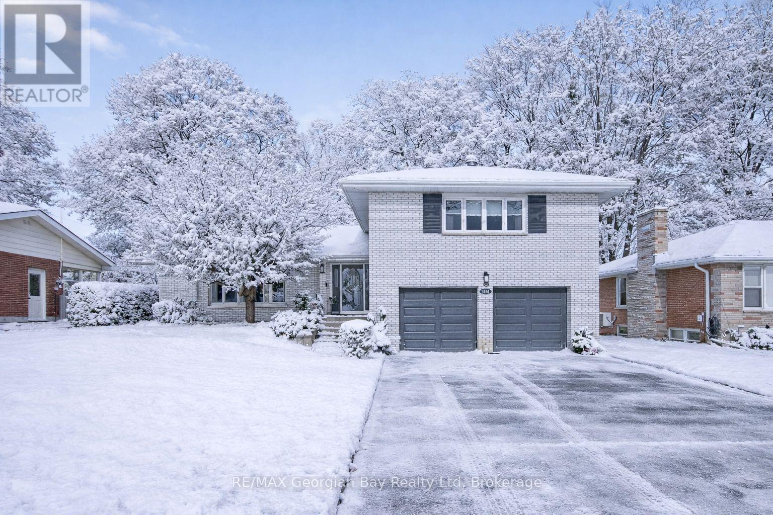 1014 HUGEL AVENUE, Midland, Ontario