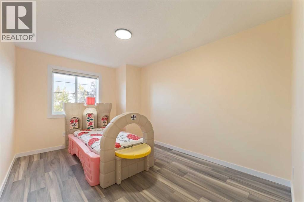 20 Sherwood Circle Nw, Calgary, Alberta  T3R 1R2 - Photo 24 - A2272646