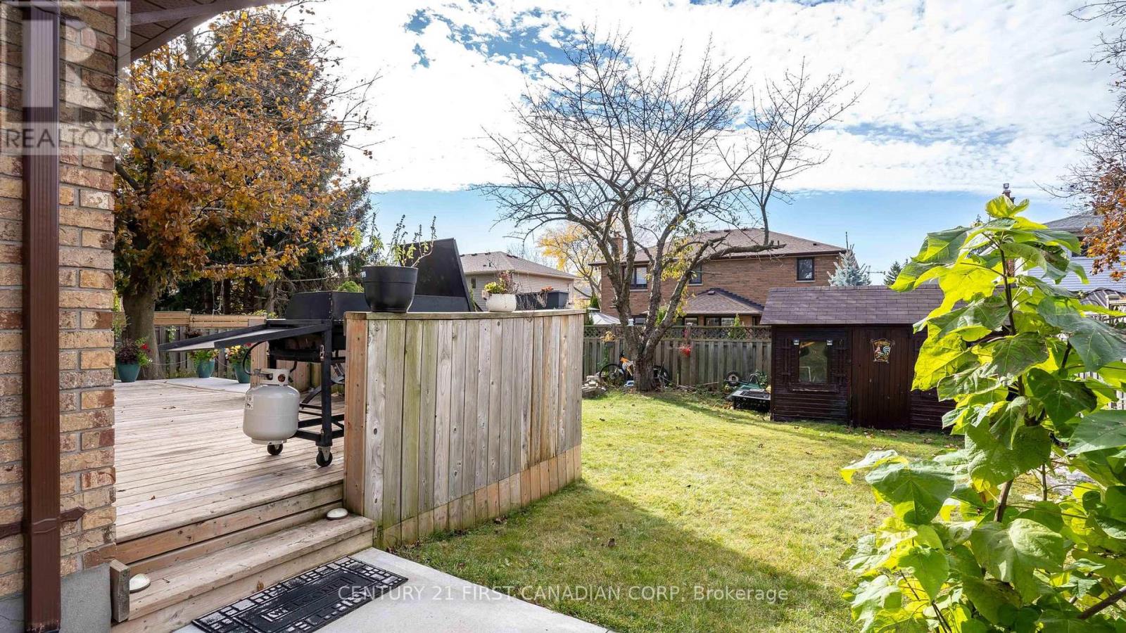 35 Hummingbird Crescent, London South, Ontario  N6J 4M3 - Photo 39 - X12647612