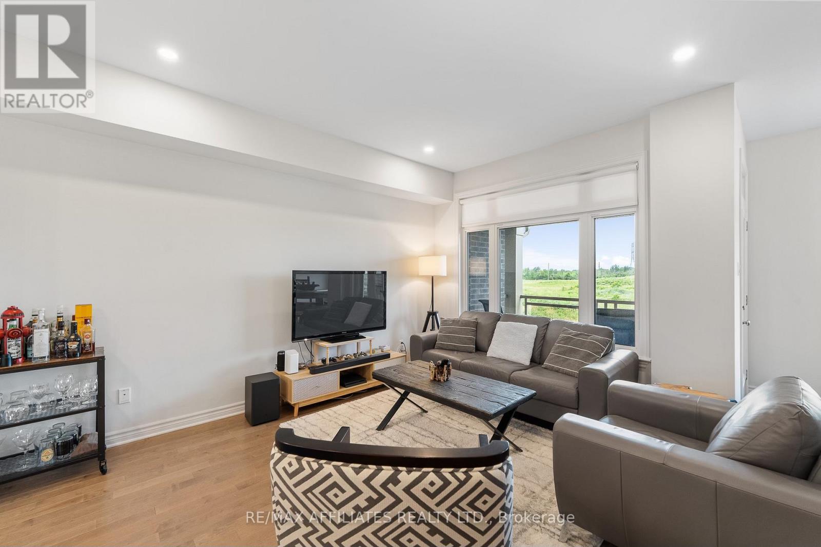 28 Verglas Lane, Ottawa, Ontario  K1W 0P5 - Photo 10 - X12647630