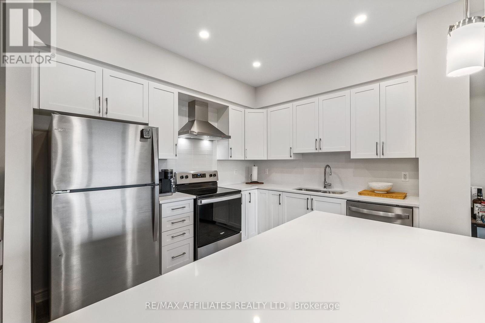 28 Verglas Lane, Ottawa, Ontario  K1W 0P5 - Photo 6 - X12647630