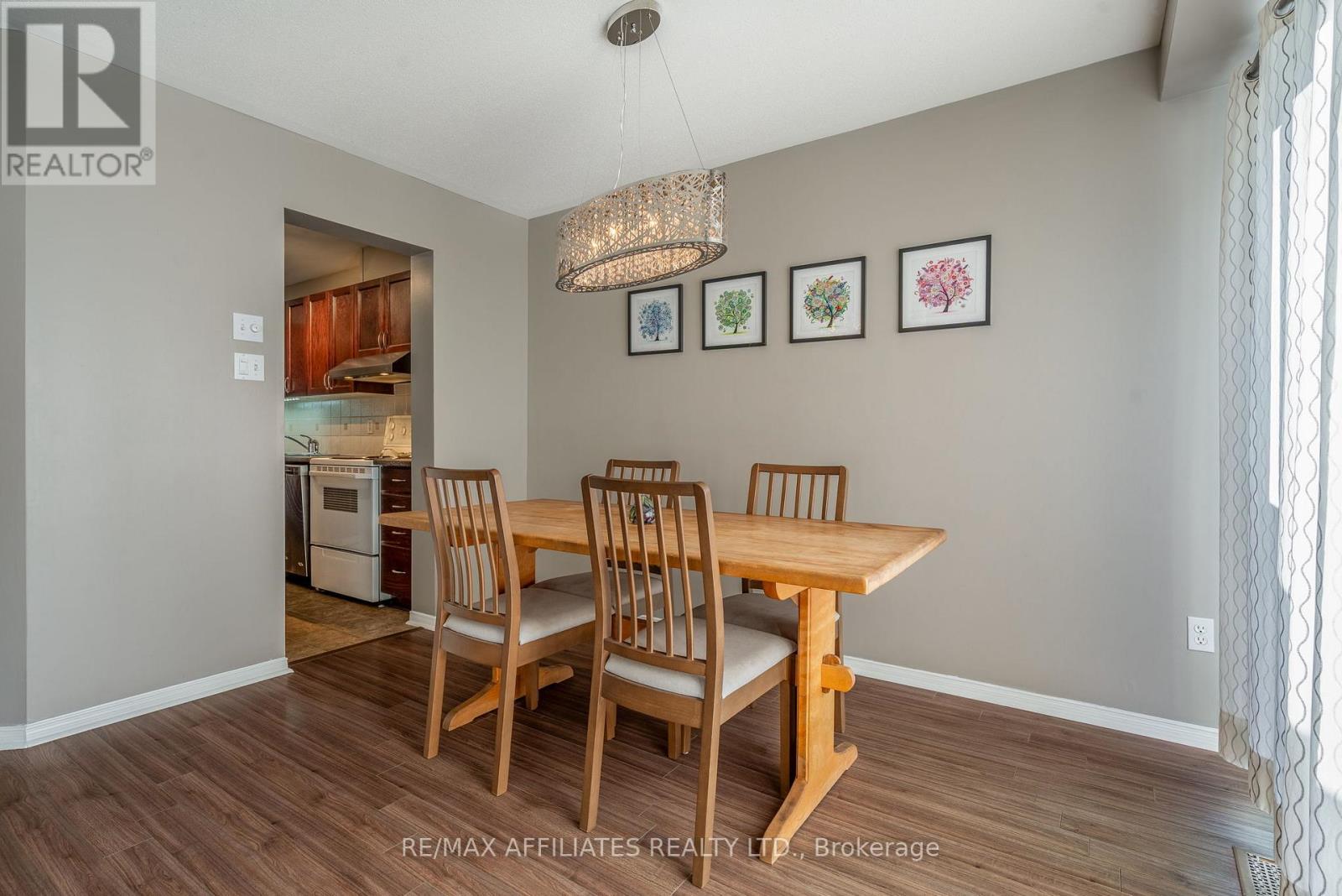 1031 Capreol Street, Ottawa, Ontario  K4A 4Z7 - Photo 10 - X12647658