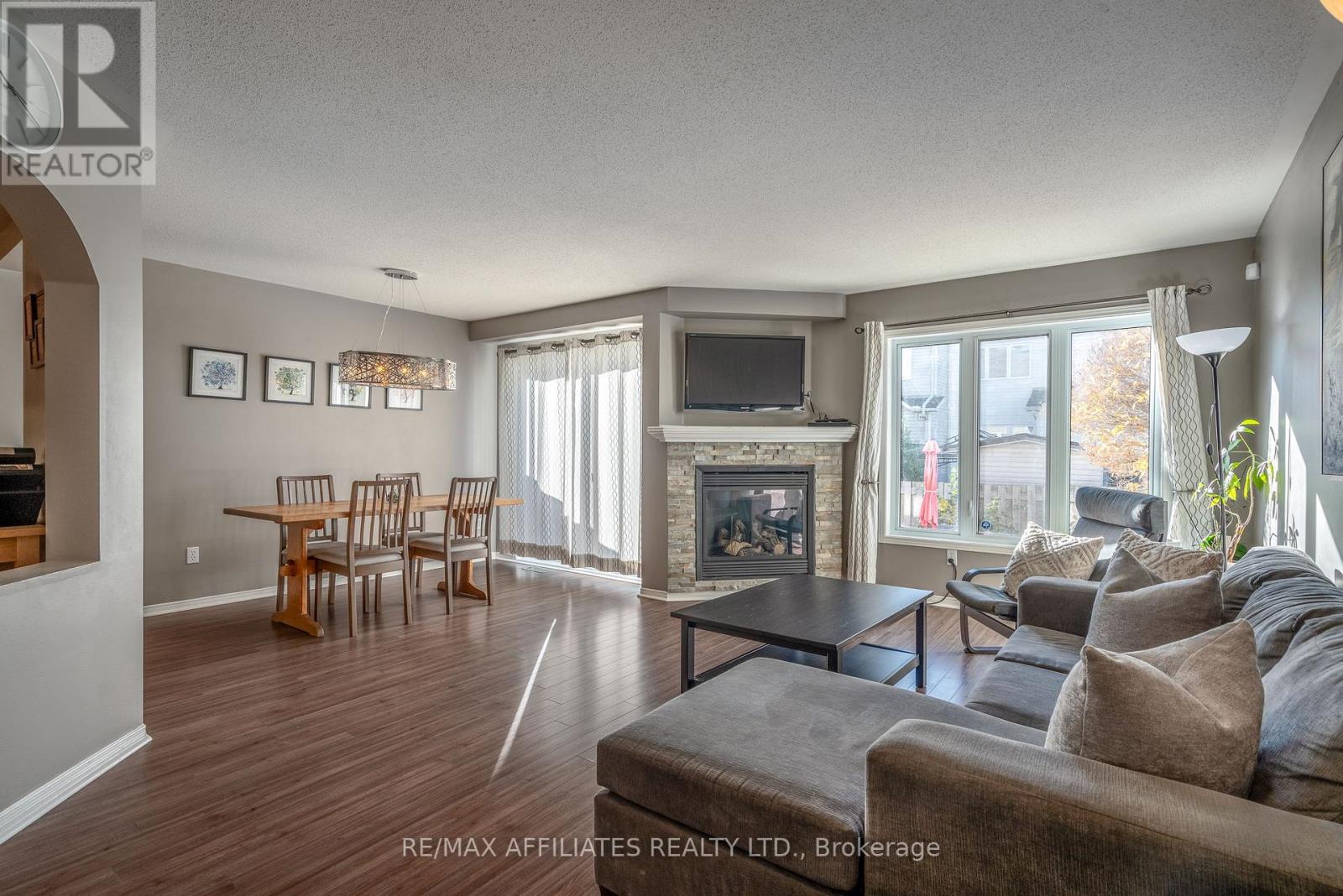 1031 Capreol Street, Ottawa, Ontario  K4A 4Z7 - Photo 6 - X12647658