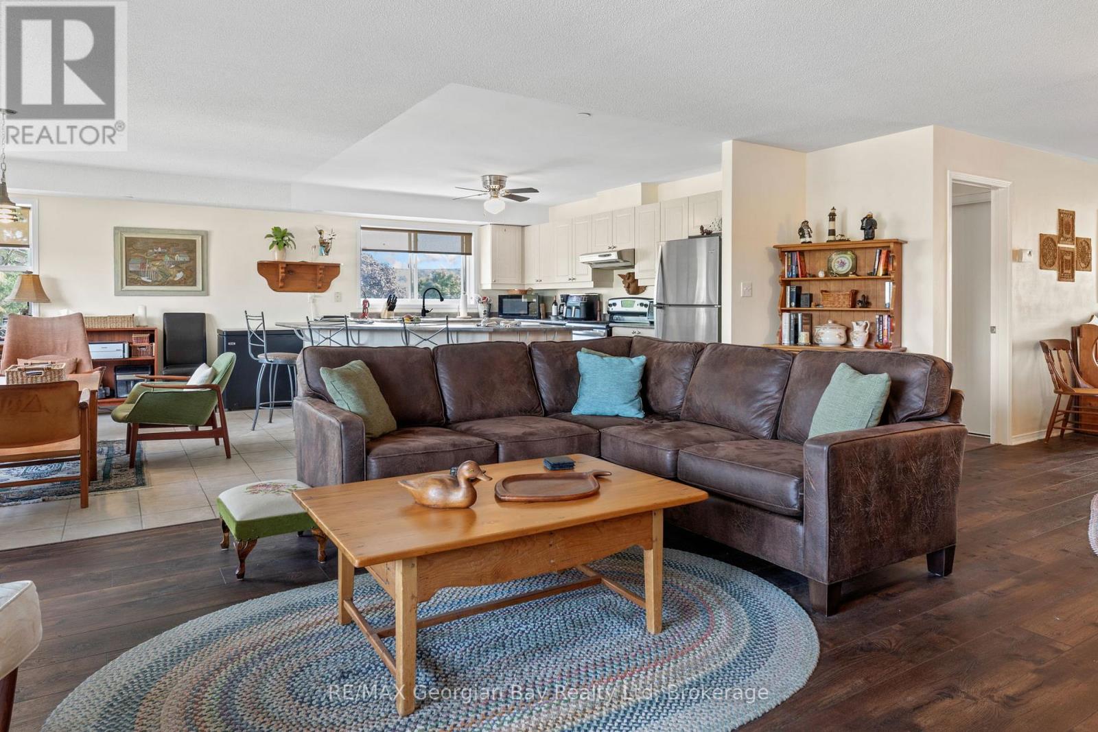 307 - 4 Beck Boulevard, Penetanguishene, Ontario  L9M 2H3 - Photo 11 - S12048221