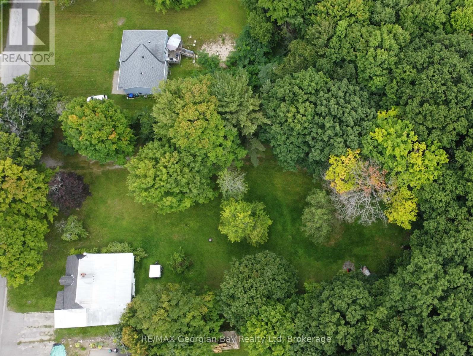 284 Church Street, Penetanguishene, Ontario  L9M 1G5 - Photo 4 - S12424074