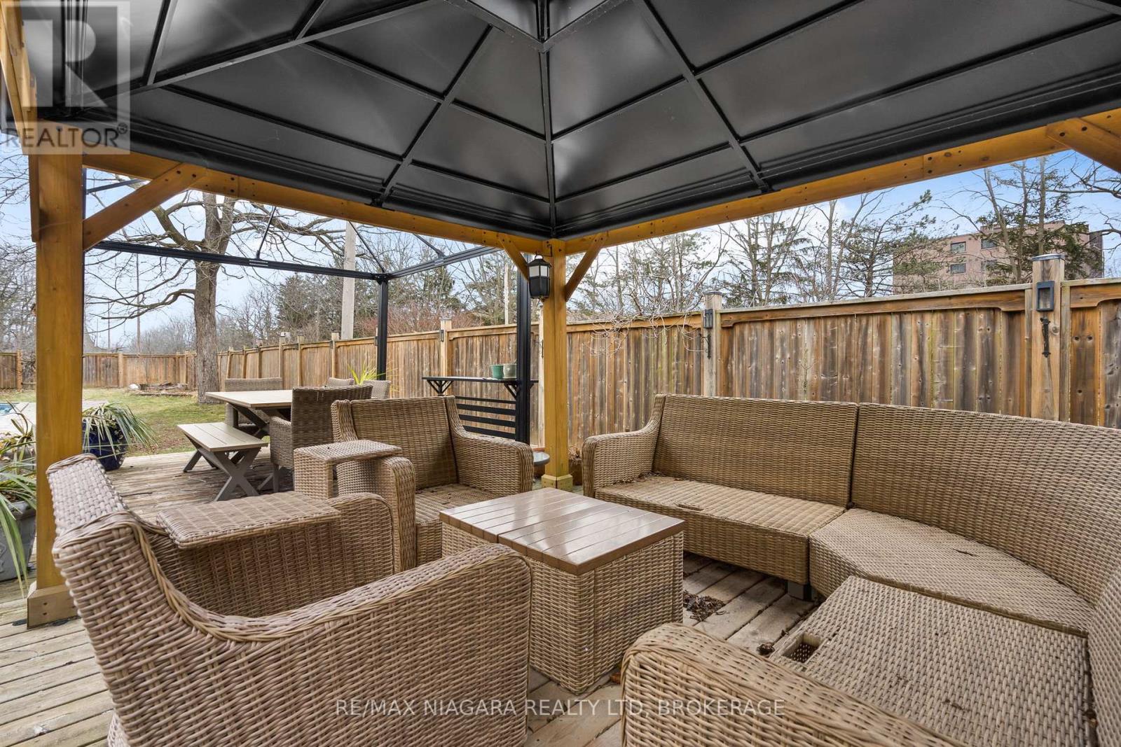 272 Steele Street, Port Colborne, Ontario  L3K 4X8 - Photo 32 - X12647656