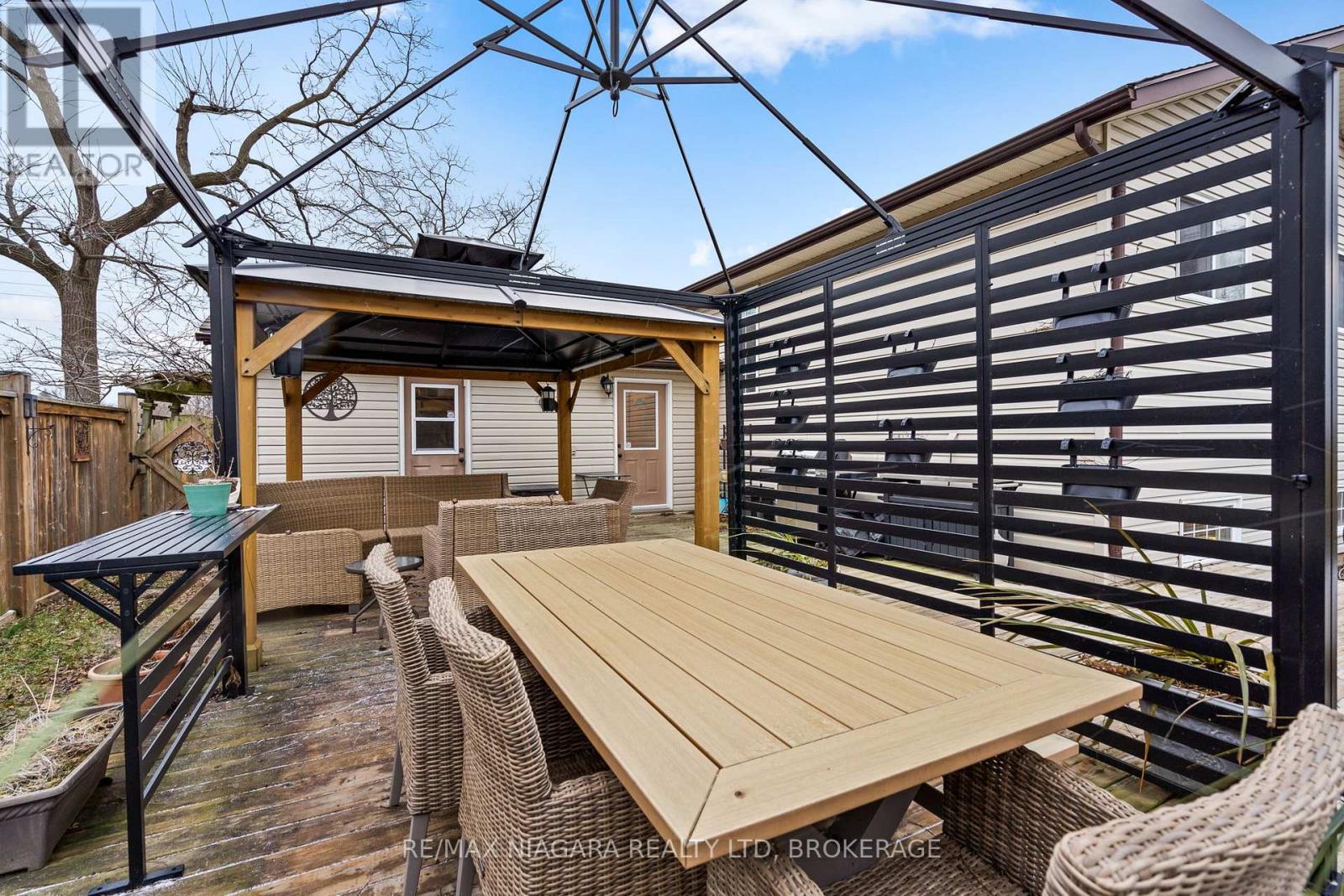 272 Steele Street, Port Colborne, Ontario  L3K 4X8 - Photo 33 - X12647656