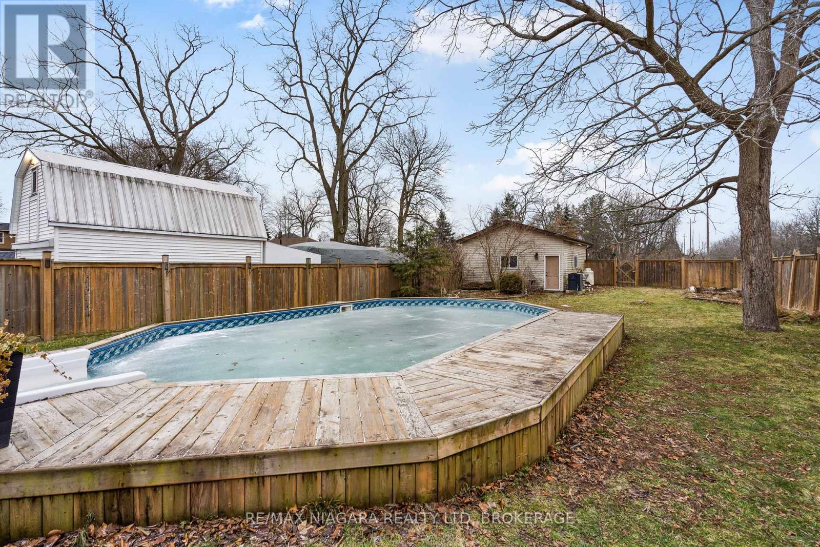 272 Steele Street, Port Colborne, Ontario  L3K 4X8 - Photo 34 - X12647656