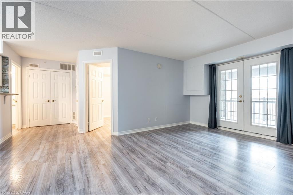 1830 Walkers Line Unit# 206, Burlington, Ontario  L7M 4V5 - Photo 4 - 40794764