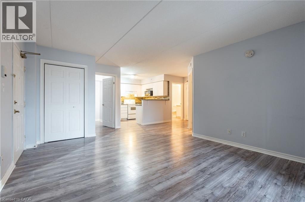 1830 Walkers Line Unit# 206, Burlington, Ontario  L7M 4V5 - Photo 5 - 40794764