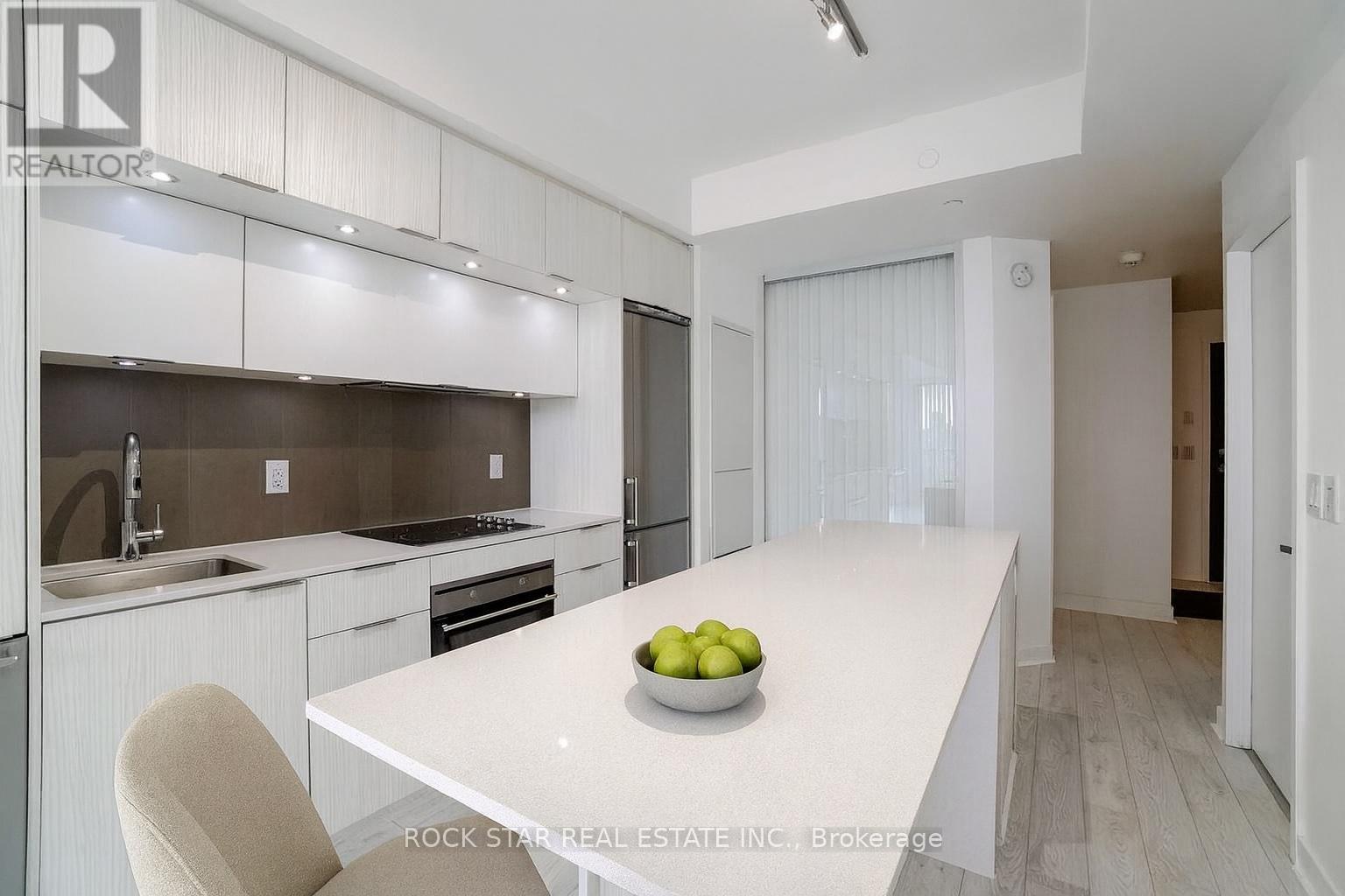 2307 - 170 Sumach Street, Toronto (Regent Park), Ontario  M5A 0C3 - Photo 2 - C12647616