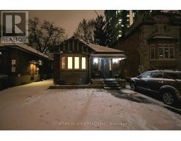 32 JOHNSTON AVENUE, Toronto, Ontario
