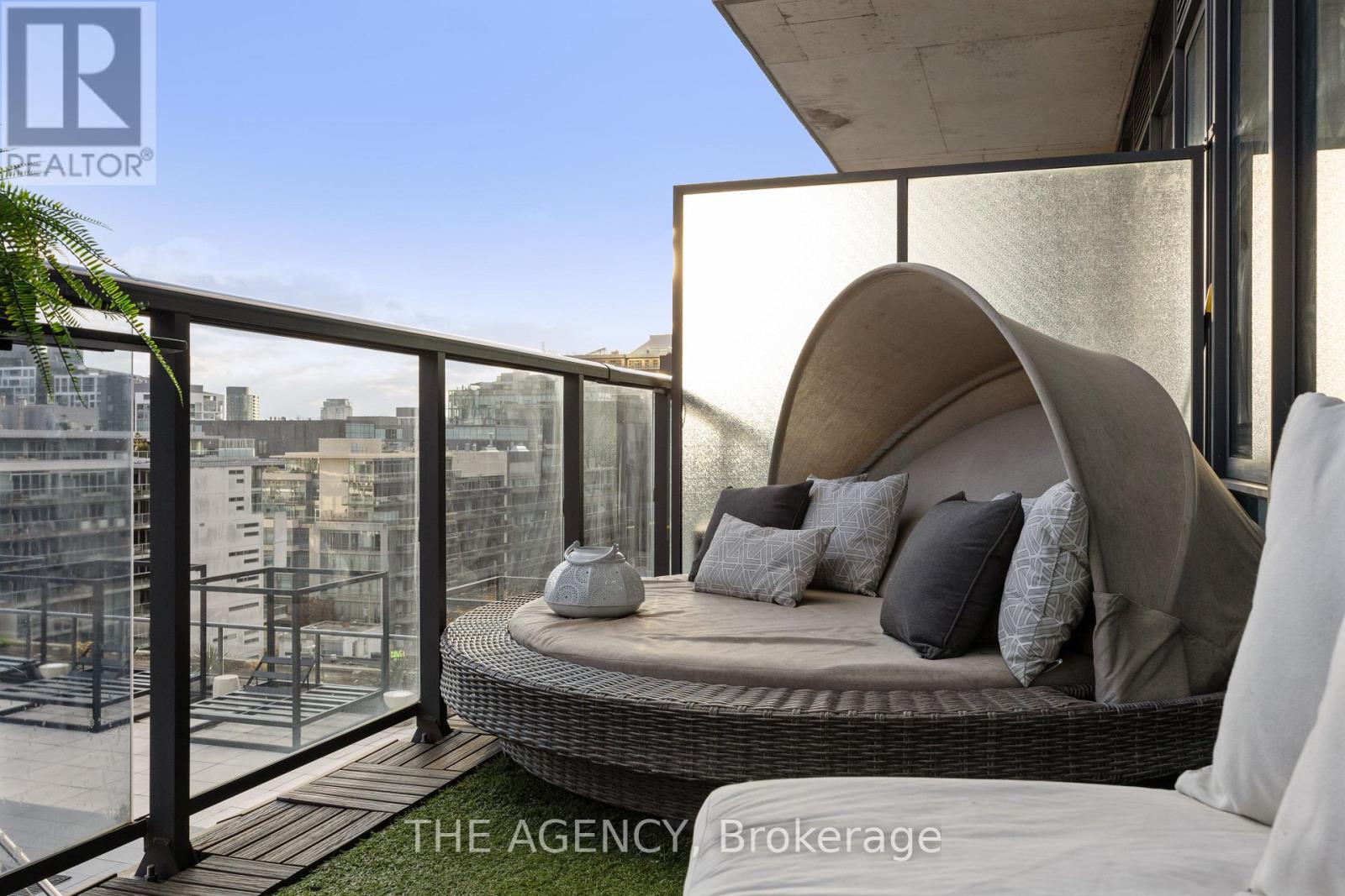 1011 - 560 King Street W, Toronto, Ontario  M5V 0L6 - Photo 21 - C12647666