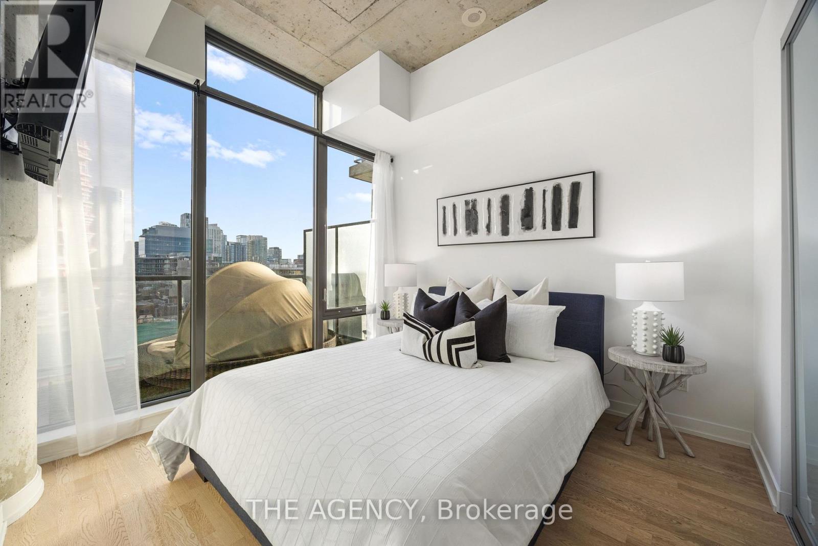 1011 - 560 King Street W, Toronto, Ontario  M5V 0L6 - Photo 23 - C12647666