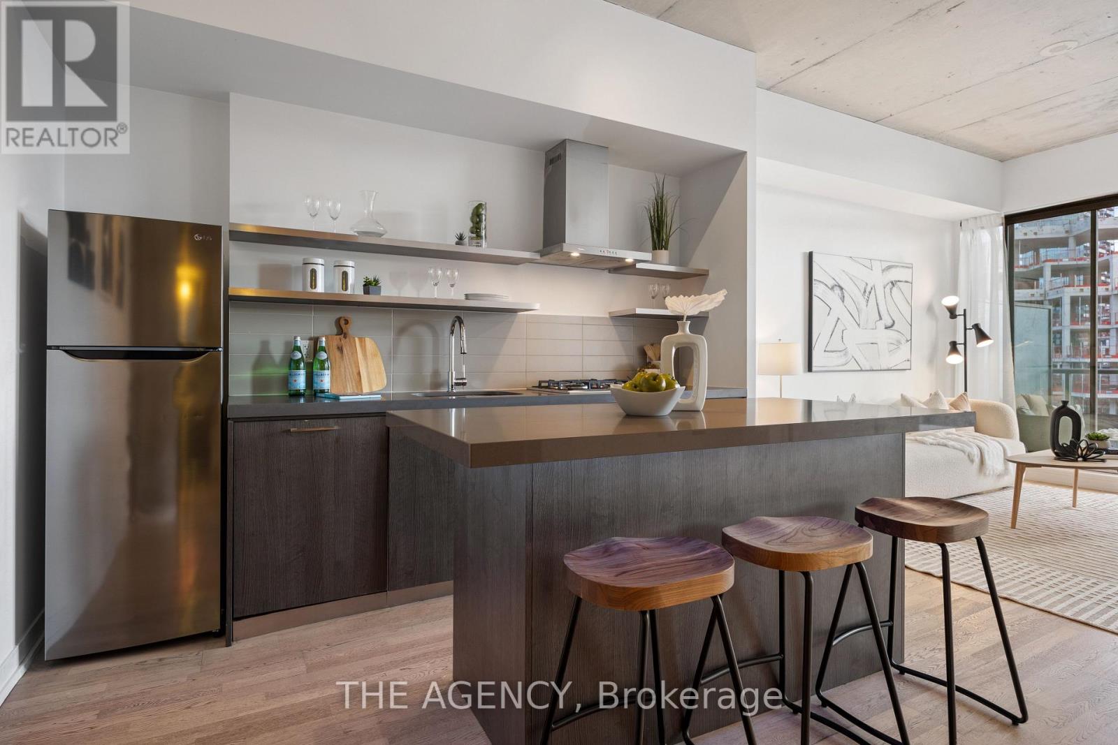 1011 - 560 King Street W, Toronto, Ontario  M5V 0L6 - Photo 8 - C12647666