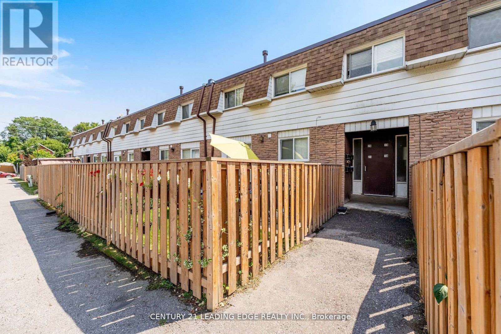 19 - 730 CEDAR STREET, Oshawa, Ontario