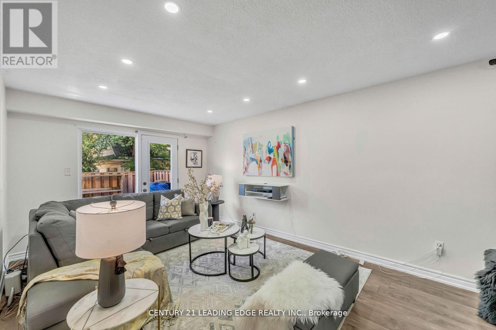 19 - 730 Cedar Street, Oshawa, Ontario  L1H 4M6 - Photo 3 - E12647672