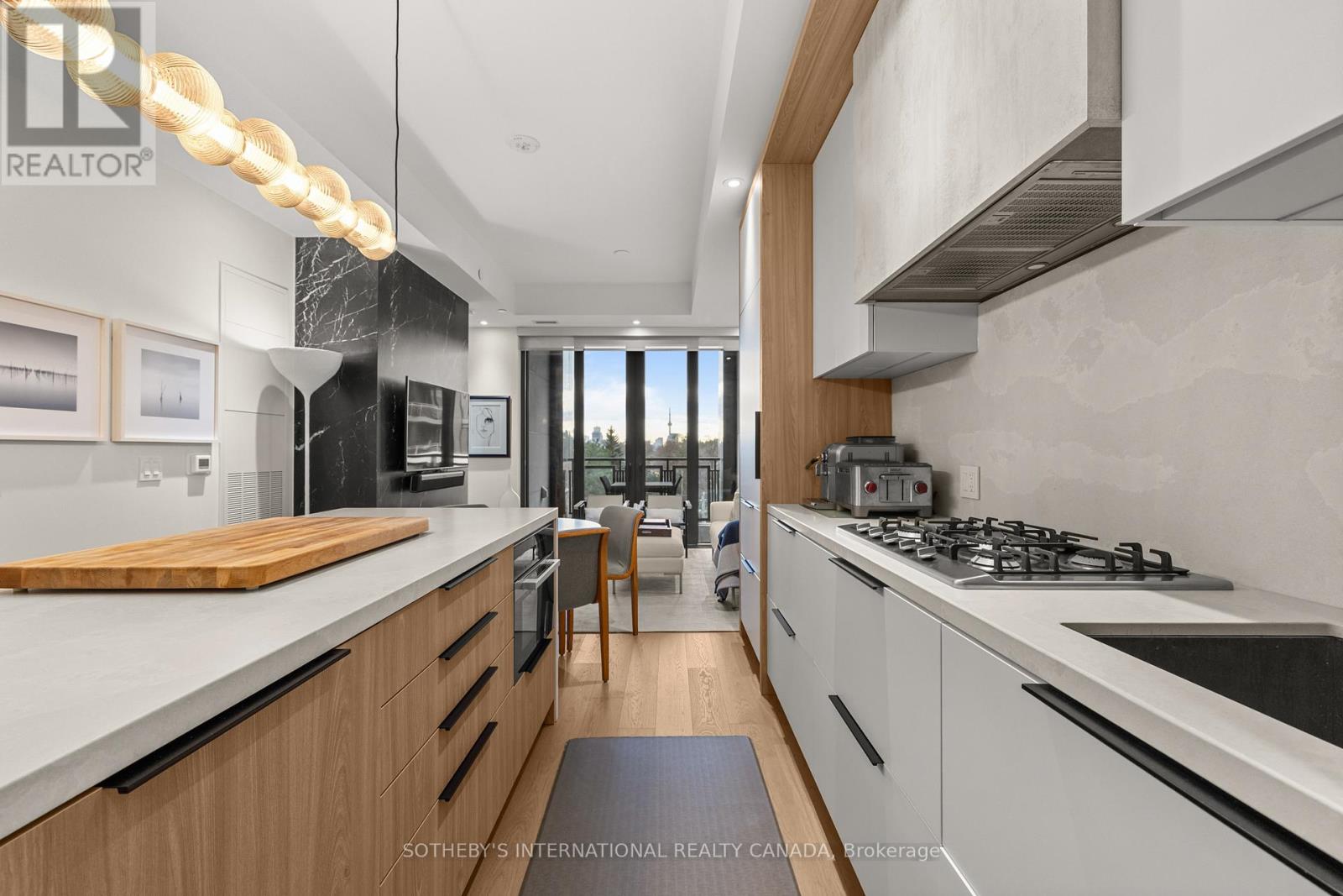 510 - 2 Forest Hill Road, Toronto, Ontario  M4V 2L3 - Photo 4 - C12646738