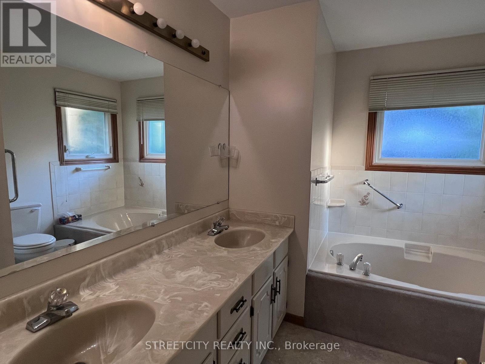 37 Jennifer Road, London North, Ontario  N5X 3L5 - Photo 25 - X12446333