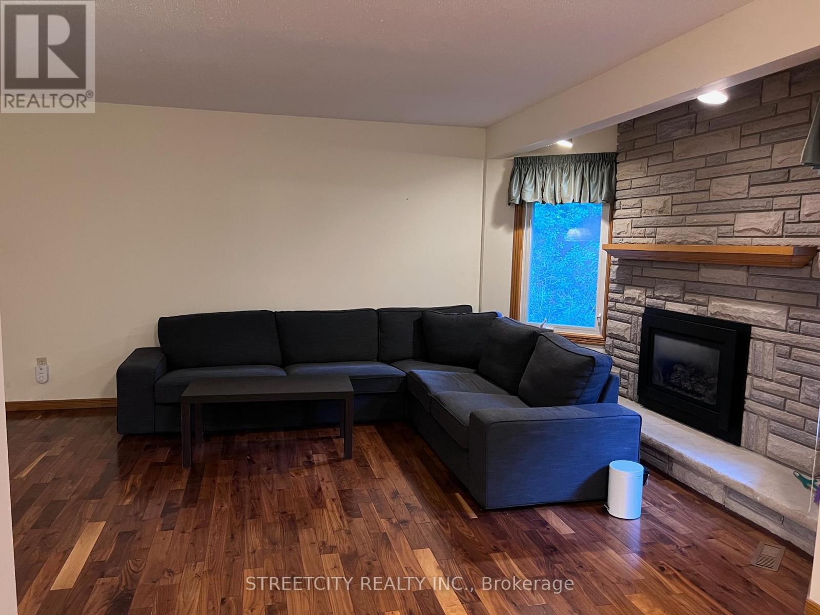 37 Jennifer Road, London North, Ontario  N5X 3L5 - Photo 6 - X12446333