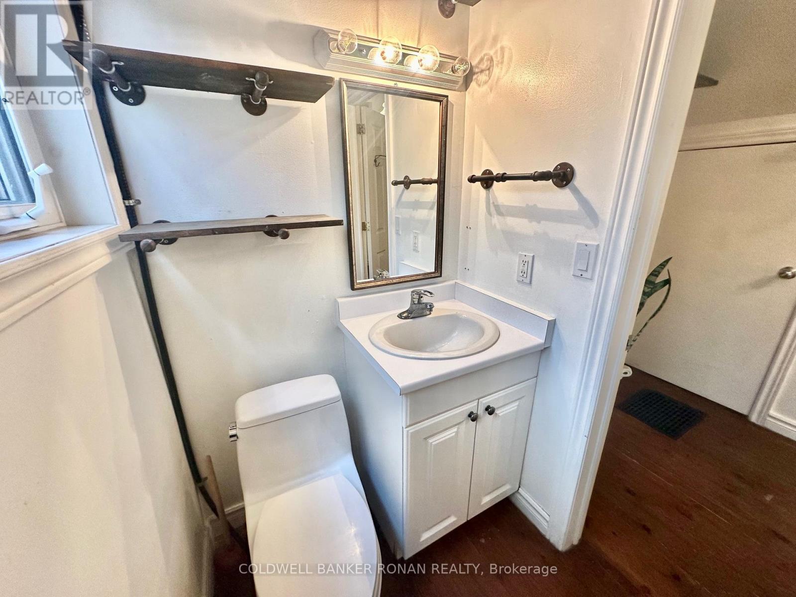 284 Main Street, King (Schomberg), Ontario  L0G 1T0 - Photo 17 - N12647574