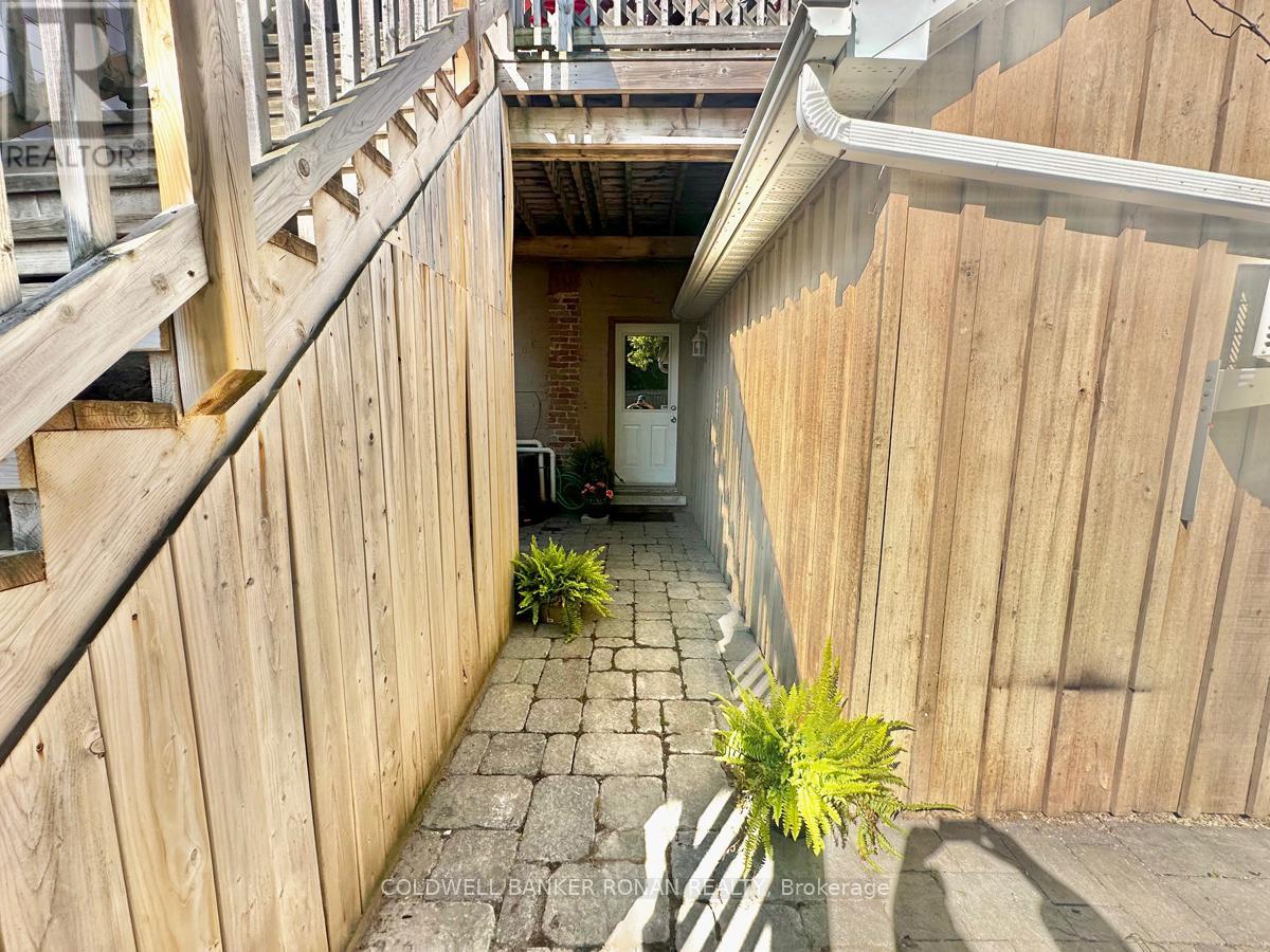 284 Main Street, King (Schomberg), Ontario  L0G 1T0 - Photo 5 - N12647574