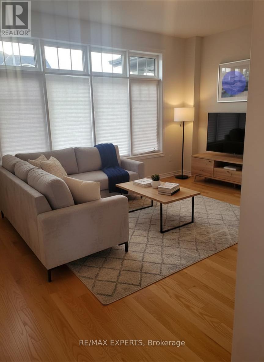 983 Barton Way, Innisfil, Ontario  L9S 0N5 - Photo 5 - N12647622