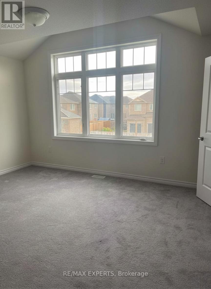 983 Barton Way, Innisfil, Ontario  L9S 0N5 - Photo 7 - N12647622