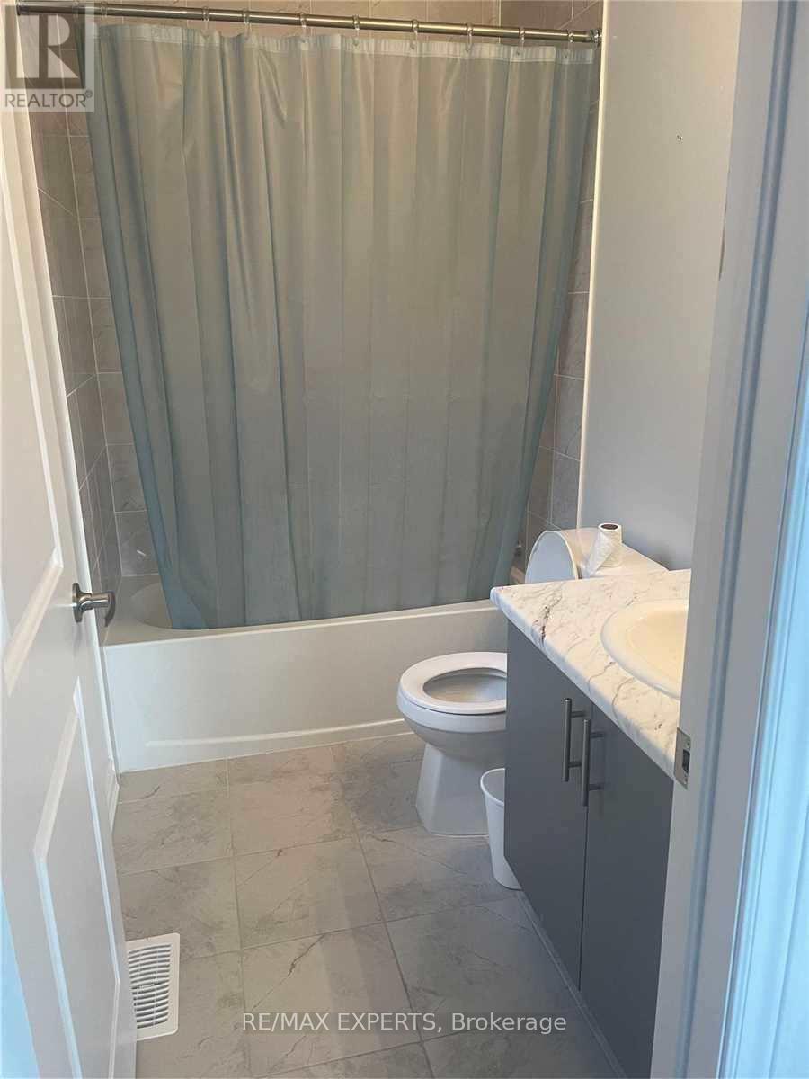 983 Barton Way, Innisfil, Ontario  L9S 0N5 - Photo 9 - N12647622