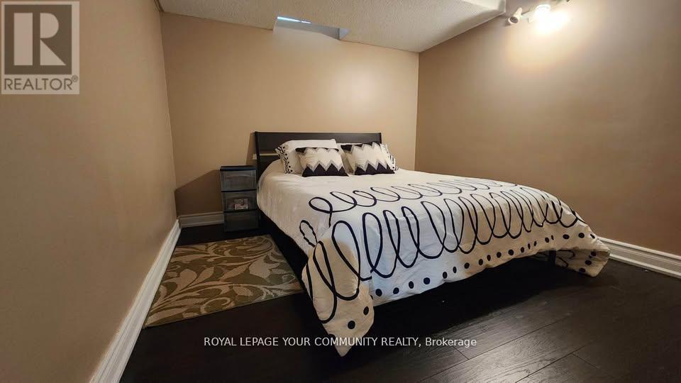 167 Berwick Crescent W, Richmond Hill, Ontario  L4C 0B4 - Photo 6 - N12647652