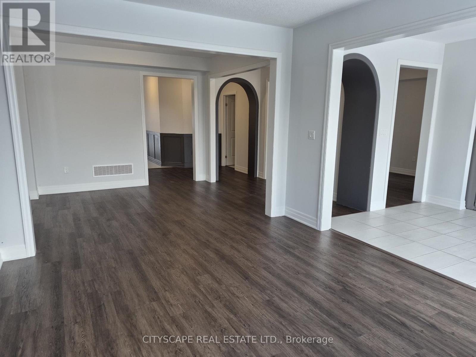 19 Rosanne Circle, Wasaga Beach, Ontario  L9Z 0N4 - Photo 14 - S12647568