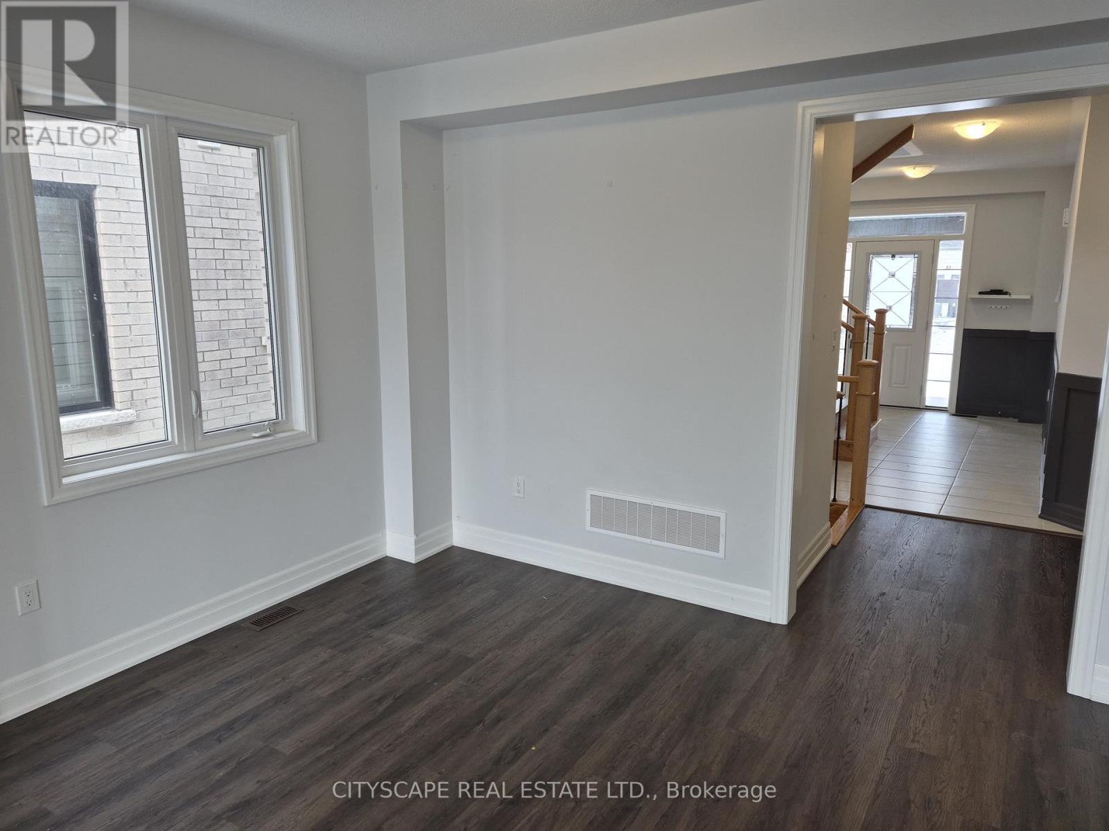 19 Rosanne Circle, Wasaga Beach, Ontario  L9Z 0N4 - Photo 16 - S12647568