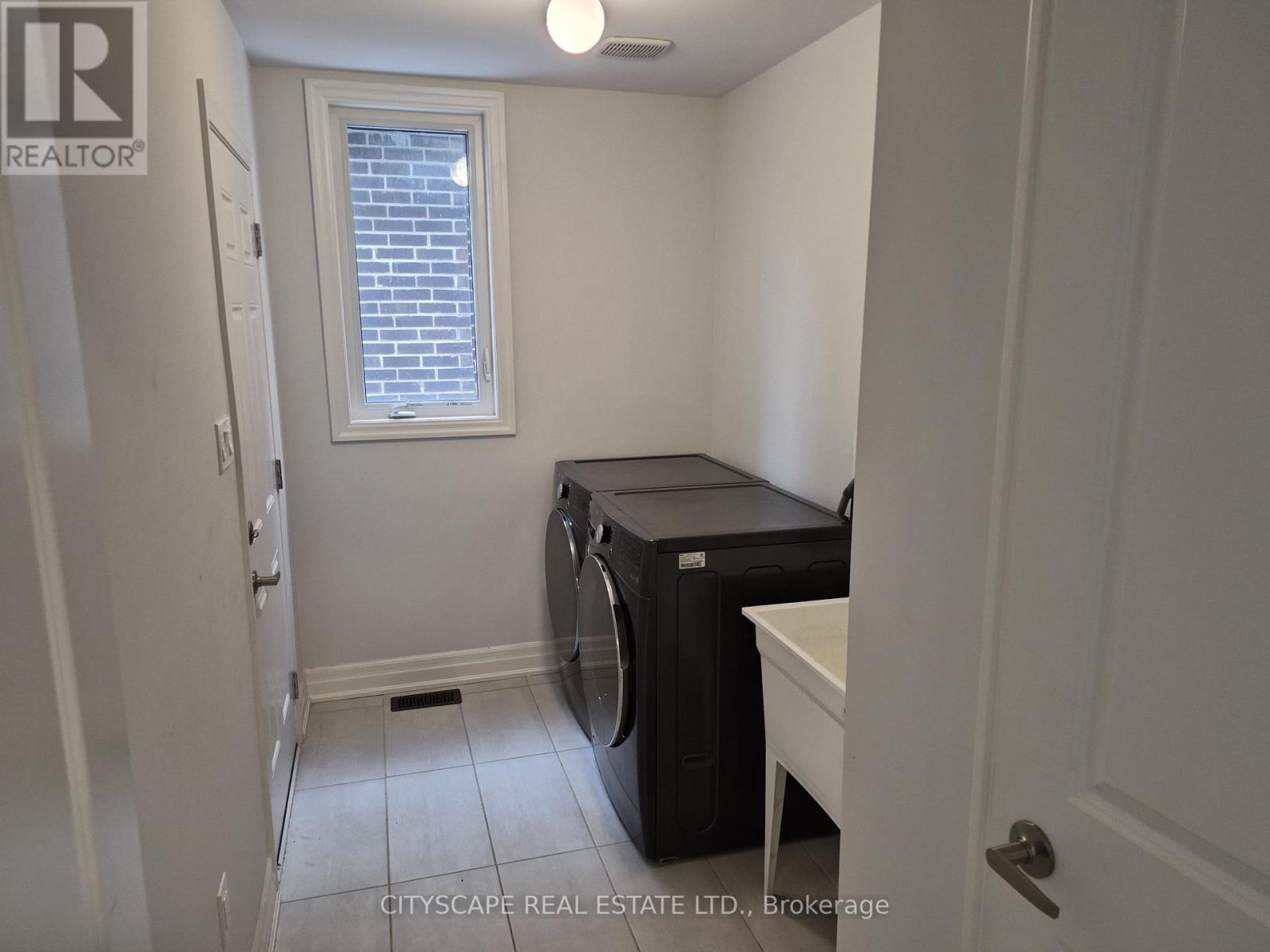 19 Rosanne Circle, Wasaga Beach, Ontario  L9Z 0N4 - Photo 18 - S12647568