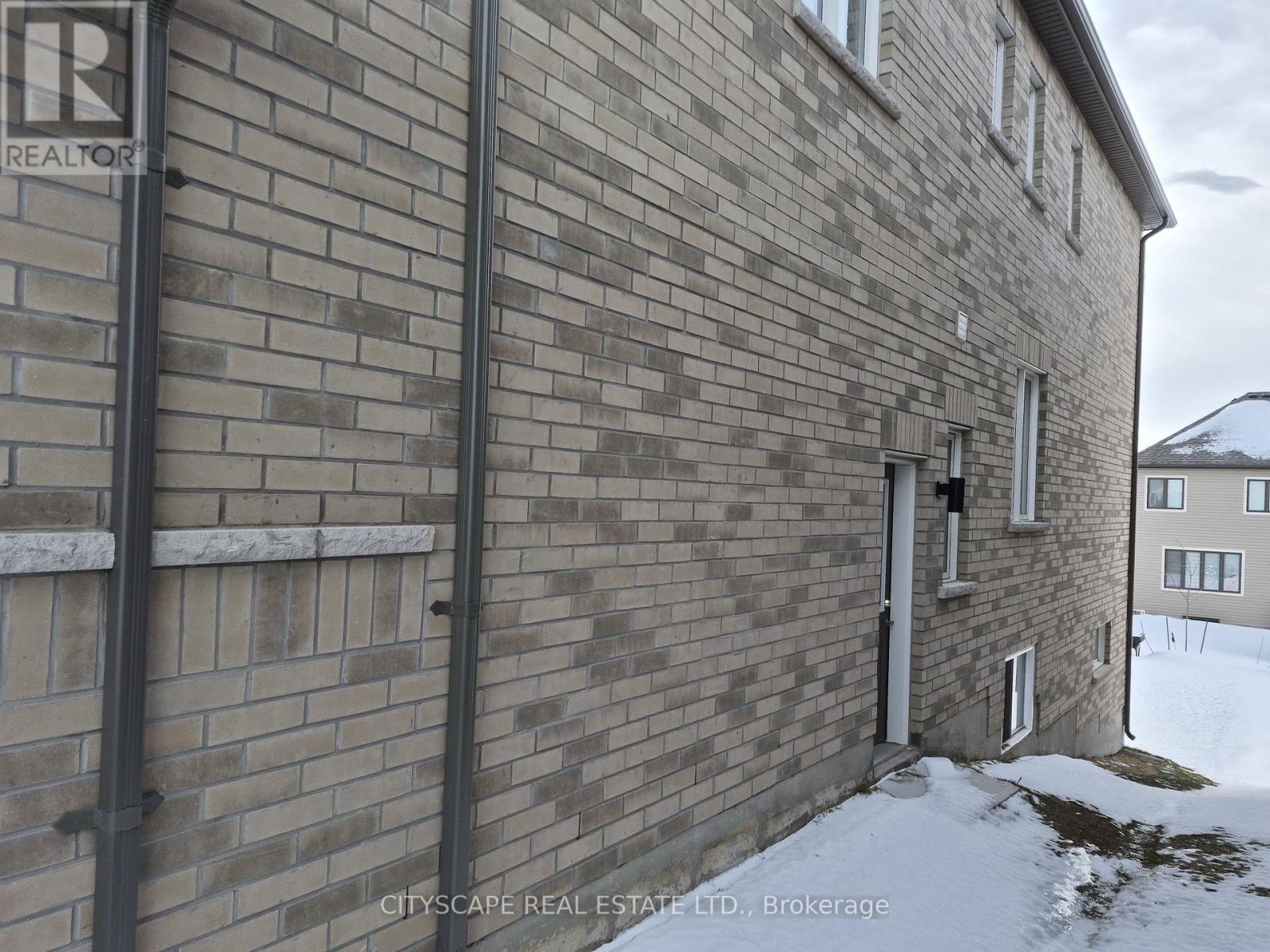 19 Rosanne Circle, Wasaga Beach, Ontario  L9Z 0N4 - Photo 41 - S12647568