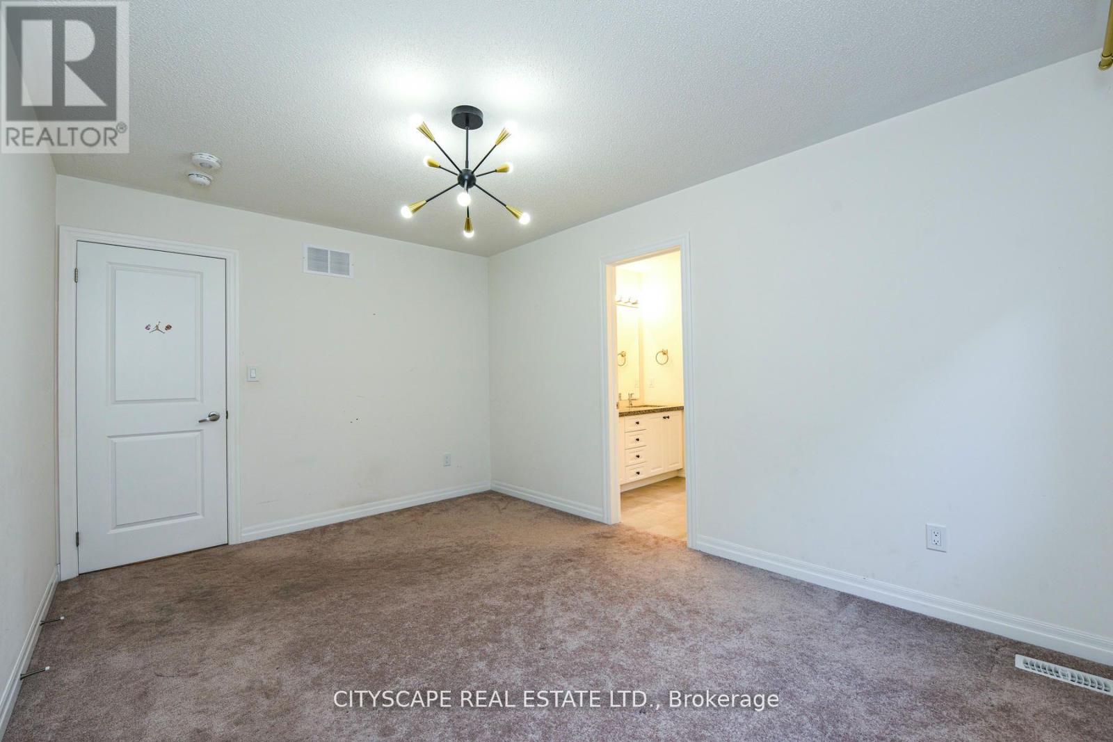 59 Merlin Street, Oakville, Ontario  L6H 0Z4 - Photo 21 - W12647588