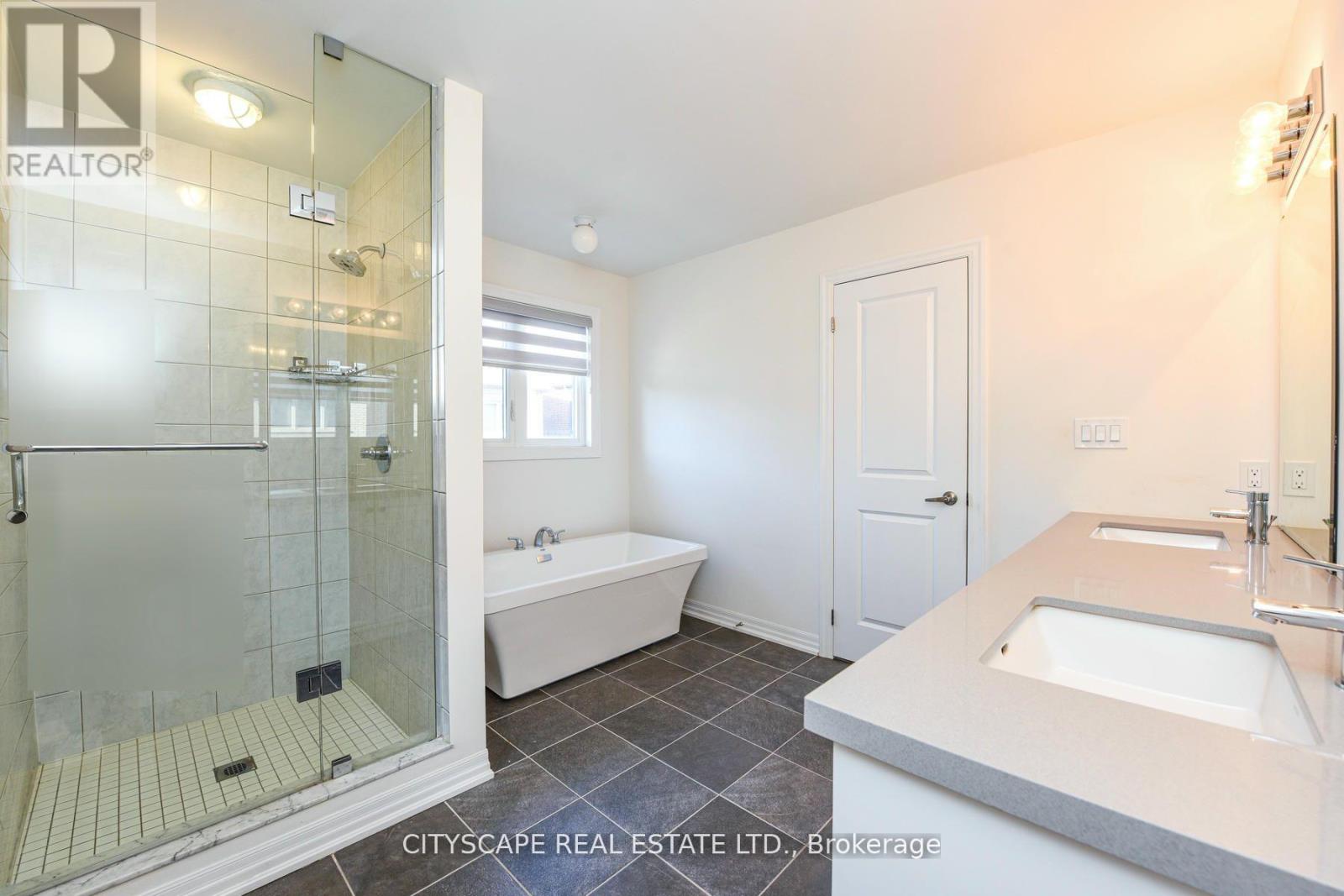 59 Merlin Street, Oakville, Ontario  L6H 0Z4 - Photo 26 - W12647588