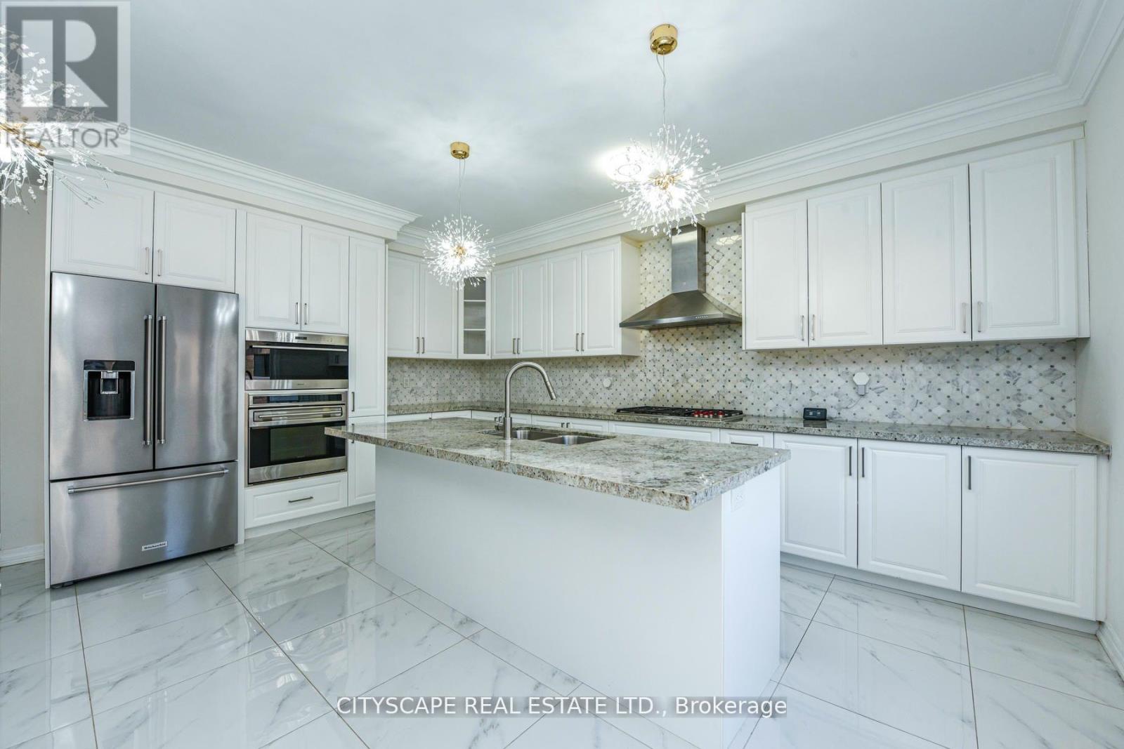 59 Merlin Street, Oakville, Ontario  L6H 0Z4 - Photo 5 - W12647588