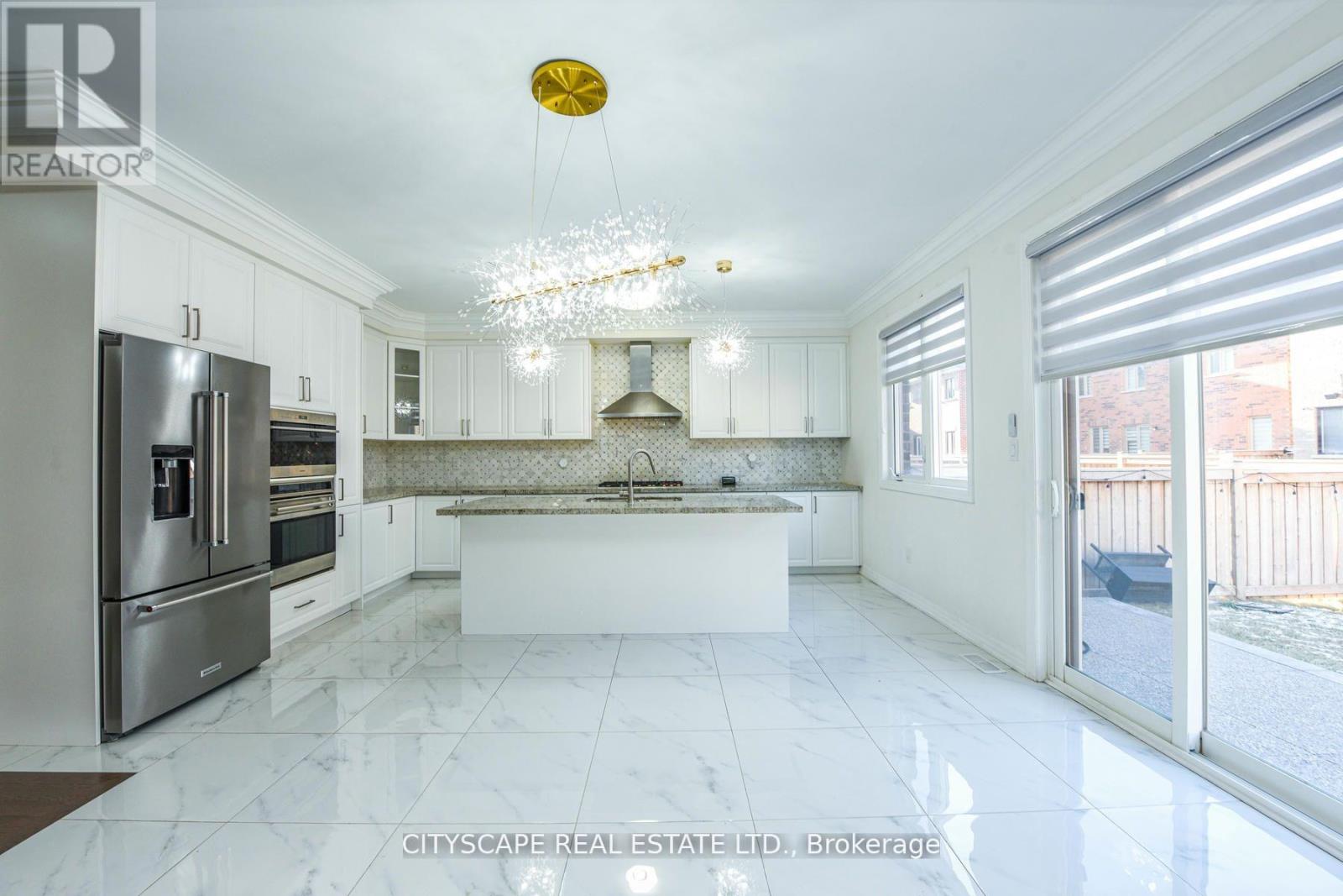 59 Merlin Street, Oakville, Ontario  L6H 0Z4 - Photo 6 - W12647588