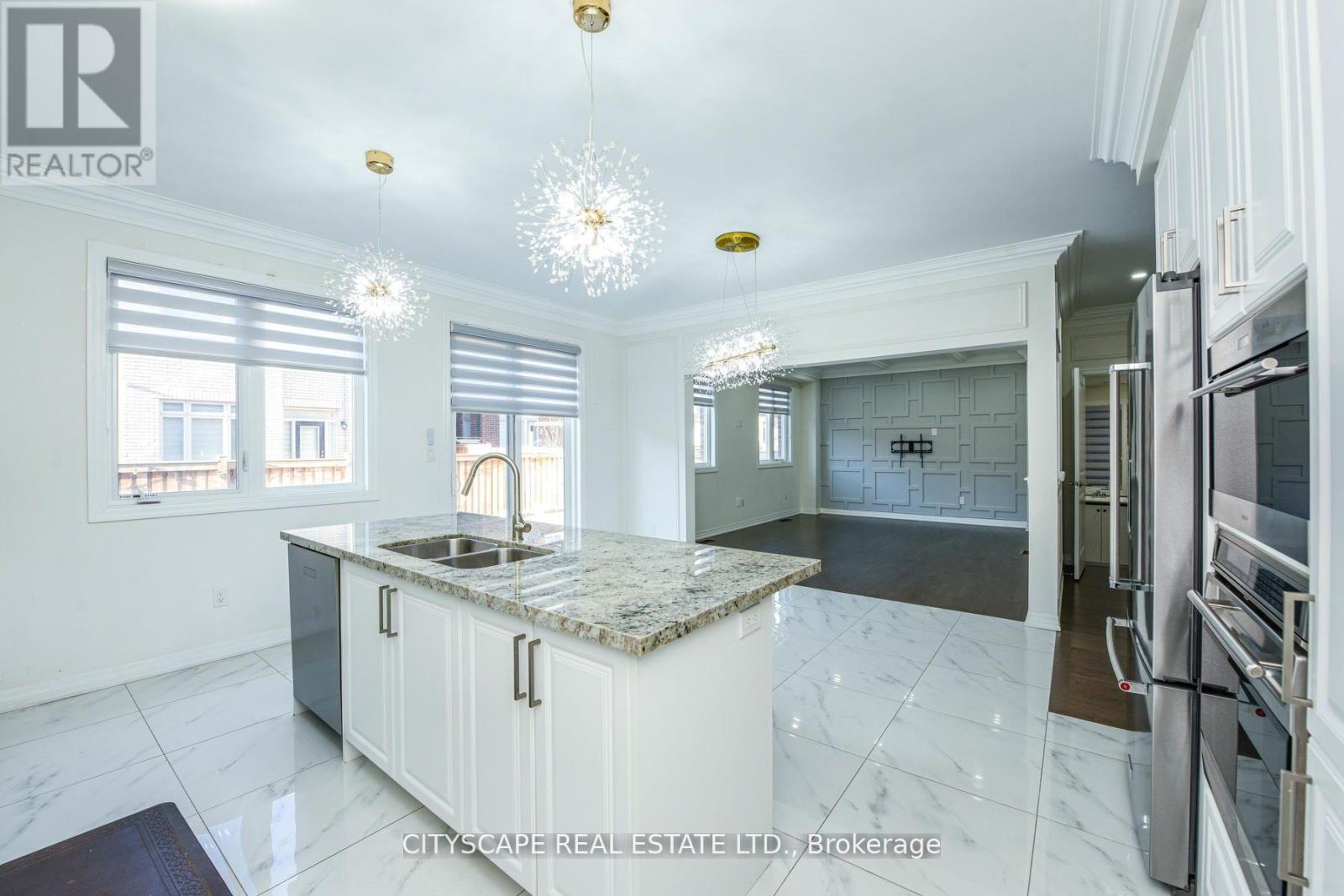 59 Merlin Street, Oakville, Ontario  L6H 0Z4 - Photo 7 - W12647588