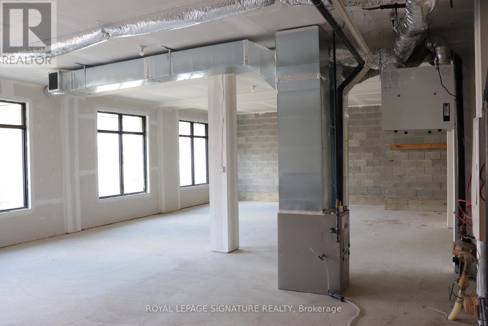 431 Dougall Avenue, Caledon, Ontario  L7C 4L5 - Photo 13 - W12647650