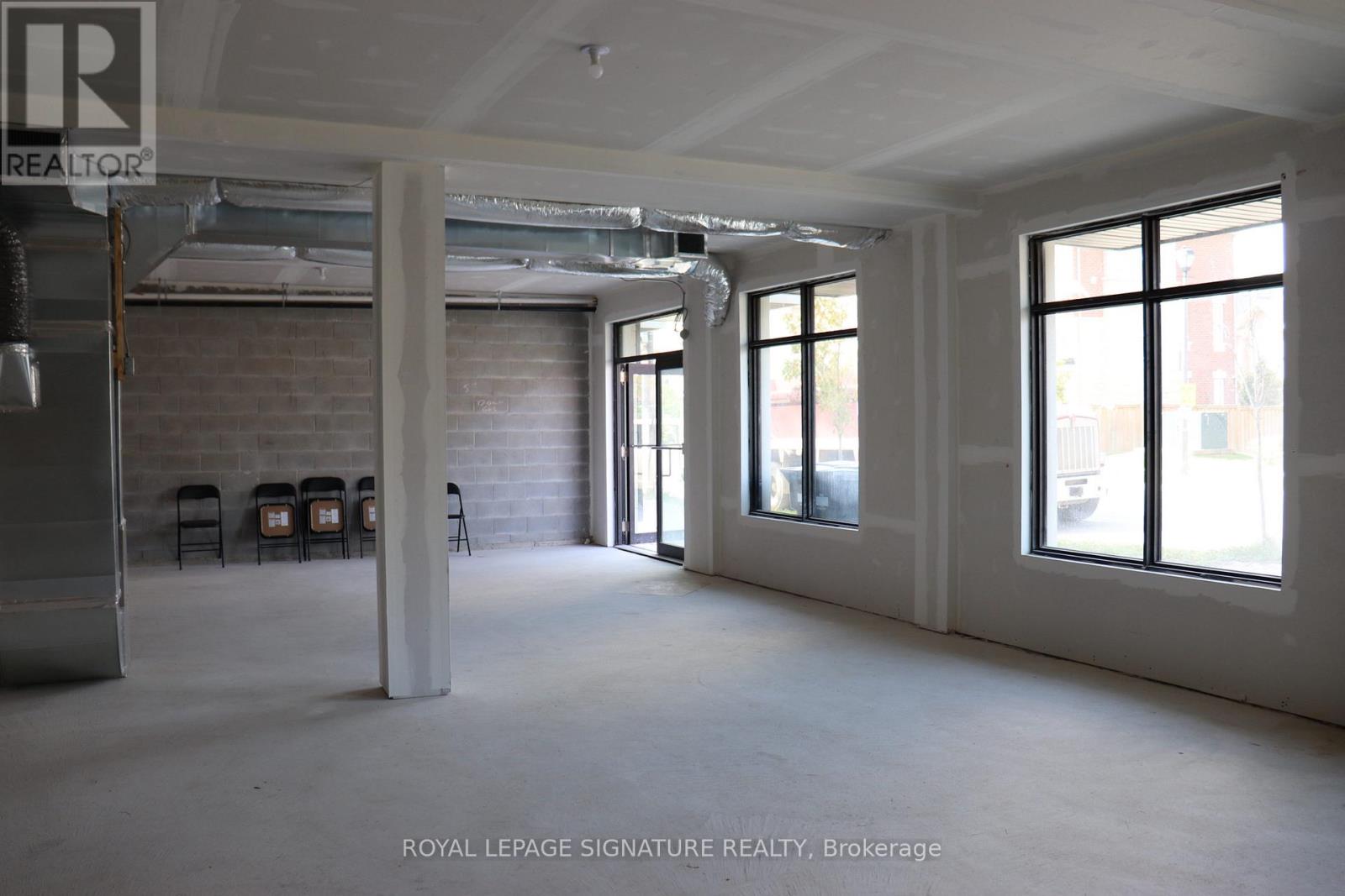 431 Dougall Avenue, Caledon, Ontario  L7C 4L5 - Photo 9 - W12647650