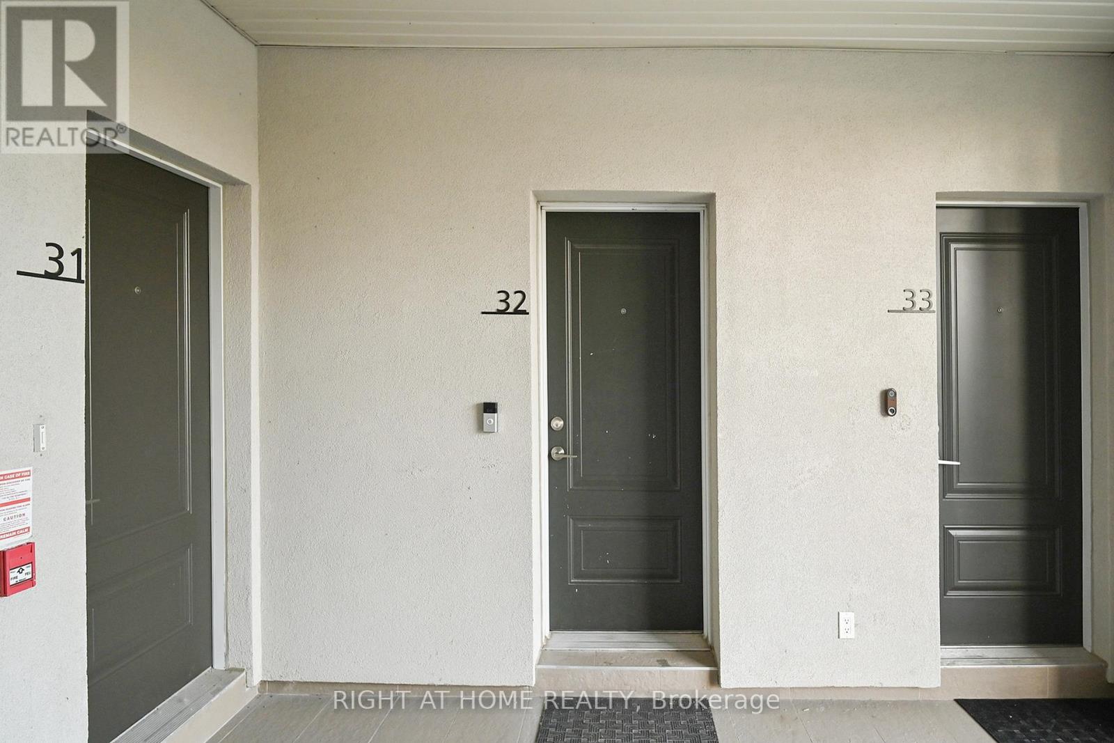 32 - 81 Armdale Road, Mississauga, Ontario  L4Z 0A6 - Photo 5 - W12647660